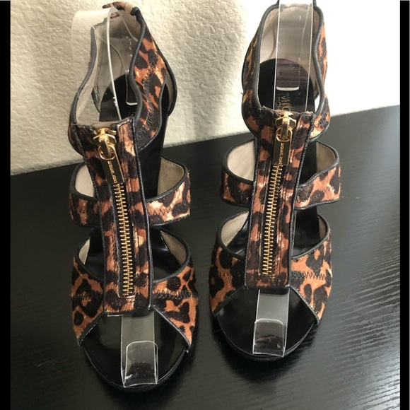 Michael Kors Peep Toe Leopard Calf Hair heels - Picture 8 of 12